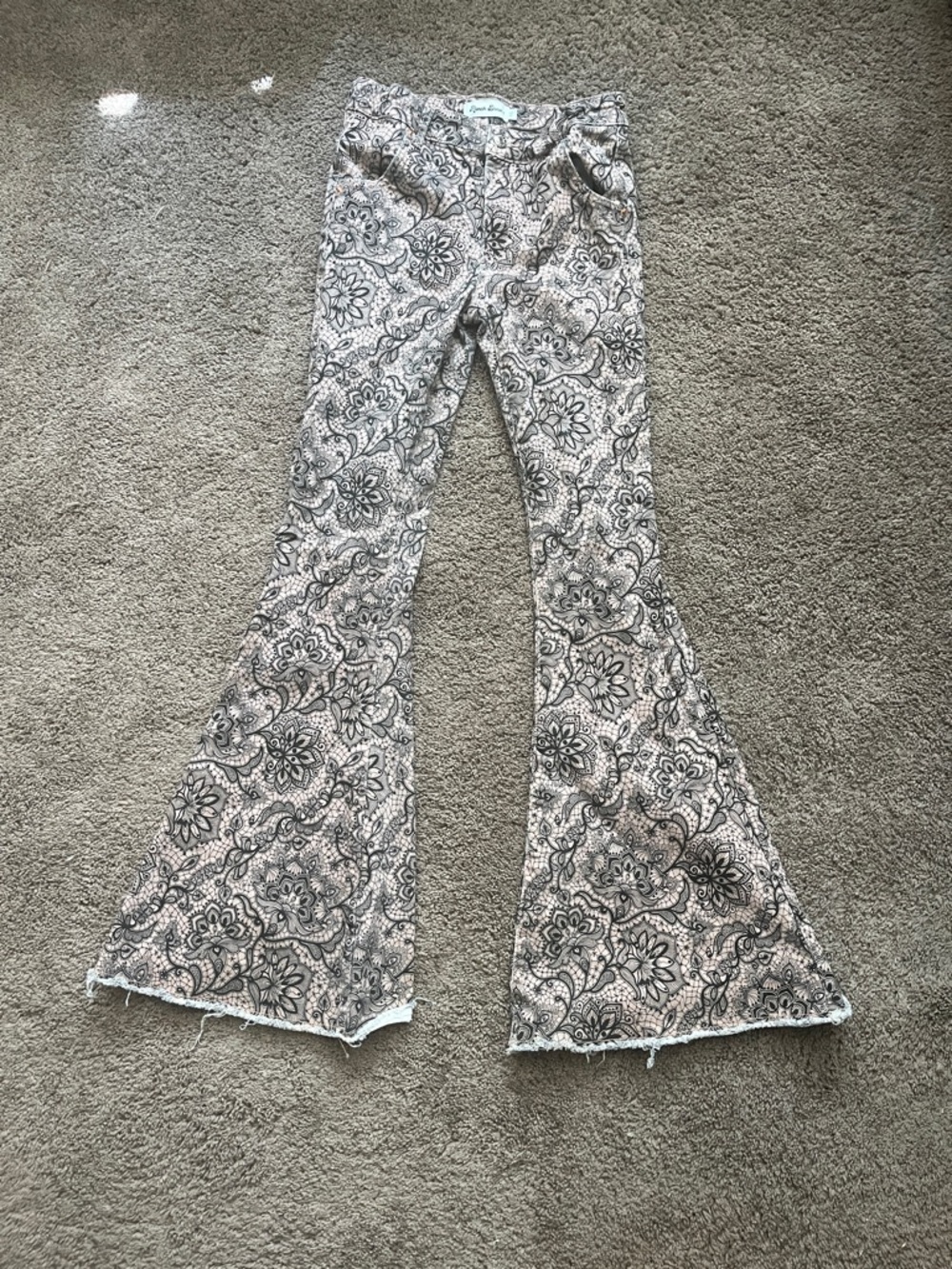 Ranch Dress’n youth superflares size 16